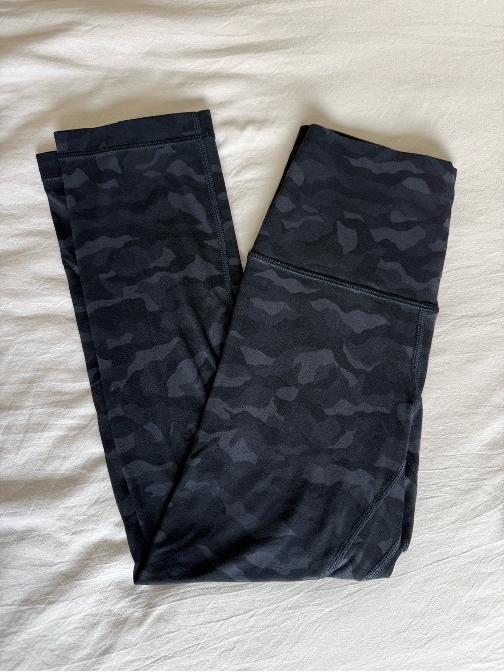 Lululemon Black Camo Capri Align Leggings
